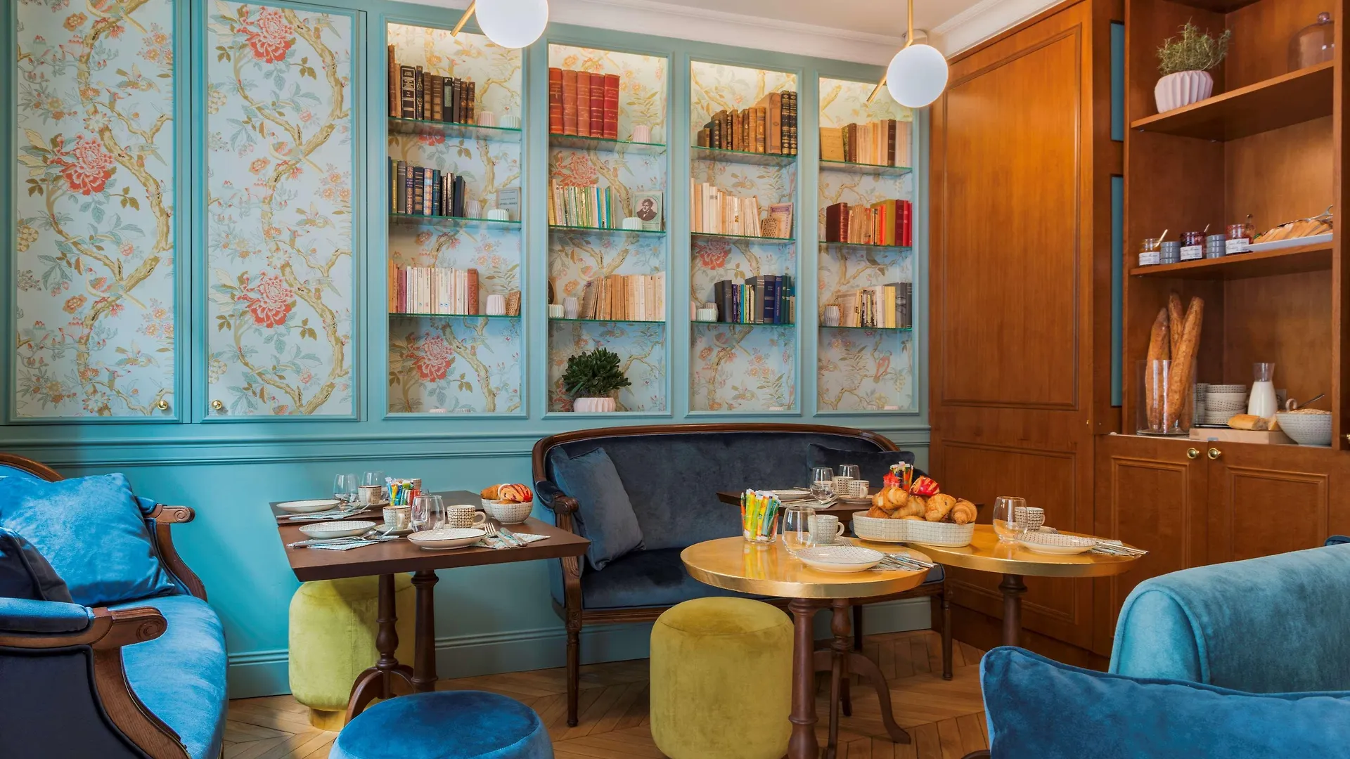 Hotel De Neuve By Happyculture 3*